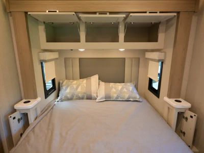 2027 Thor Motor Coach OMNI TRAIL — photo 28 view