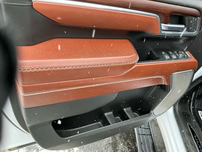 2024 GMC Sierra 3500HD - Photo 10