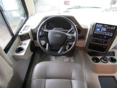 2023 Thor Motor Coach WINDSPORT - Photo 2