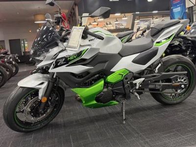 2024 Kawasaki Ninja® 7 Hybrid ABS — front three-quarter view