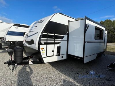 2025 Winnebago Minnie - Photo 3