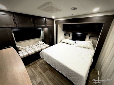 2026 Venture RV SportTrek - Photo 23