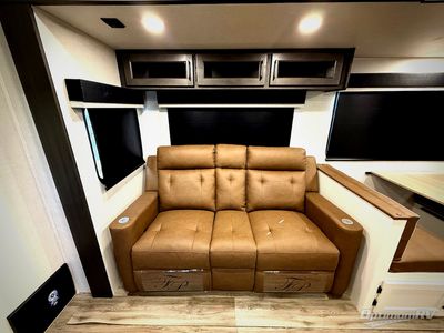 2026 Venture RV SportTrek - Photo 6