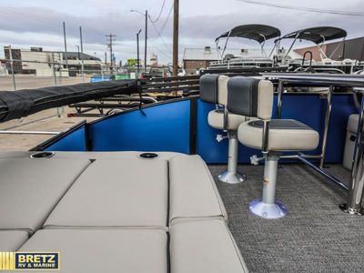 2026 Barletta Boats Cabrio Ultra-Entertainer - Photo 9