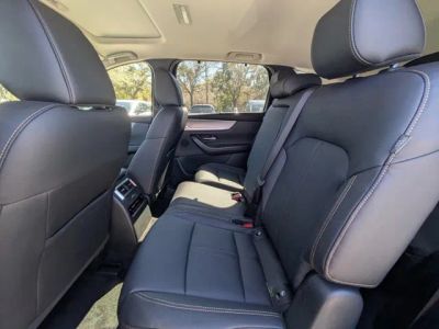 2026 Mazda CX-70 — photo 11 view