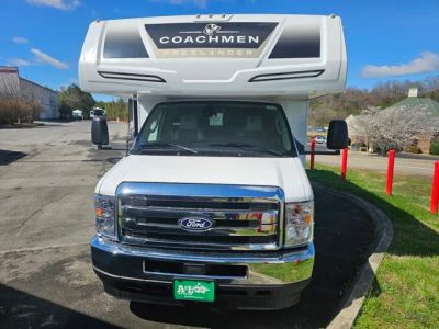 2026 Coachmen Freelander - Photo 2