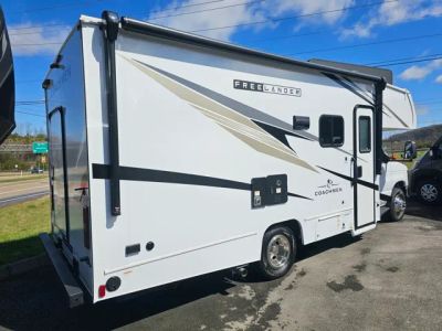2026 Coachmen Freelander - Photo 5