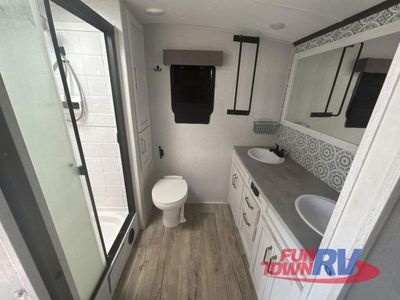2022 Dutchmen RV Astoria - Photo 32