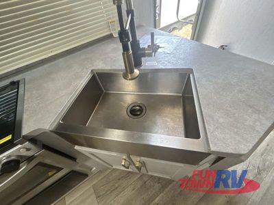 2022 Dutchmen RV Astoria - Photo 17