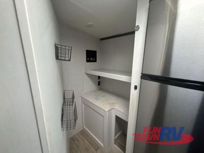 2022 Dutchmen RV Astoria - Photo 42