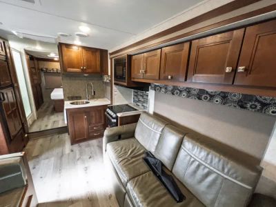2018 Forest River SUNSEEKER — photo 7 view