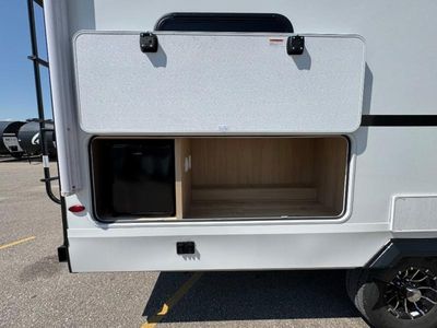 2026 Winnebago Thrive - Photo 16