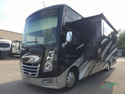2019 Thor Motor Coach Miramar — rear three-quarter view