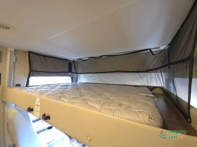 2019 Thor Motor Coach Miramar — photo 48 view