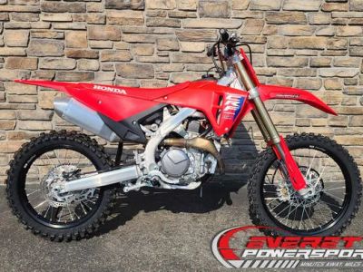 2026 Honda® CRF450R — front three-quarter view