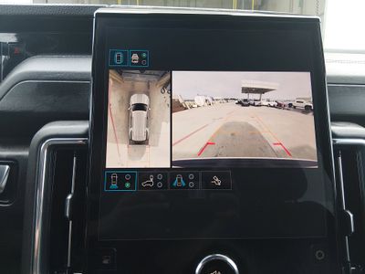 2025 GMC Yukon - Photo 16