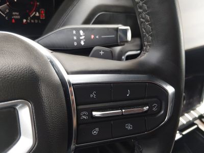 2025 GMC Yukon - Photo 13