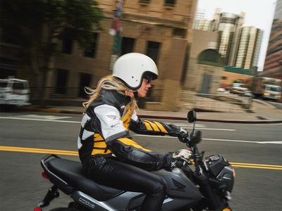 2025 Honda Navi - Photo 21