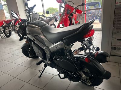 2025 Honda Navi - Photo 3