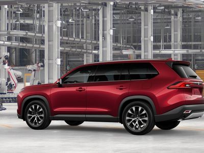 2026 Toyota Grand Highlander Hybrid - Photo 5