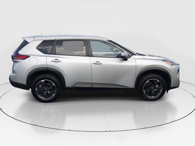 2024 Nissan Rogue - Photo 8