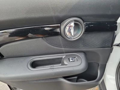 2023 MINI Clubman — photo 12 view