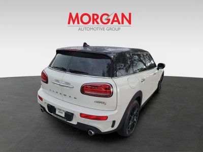 2023 MINI Clubman — interior view