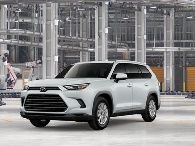 2026 Toyota Grand Highlander XLE in Wind Chill Pearl — front three-quarter view
