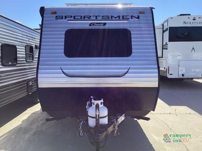 2025 KZ Sportsmen — side profile view