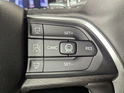 2026 Jeep Grand Cherokee — photo 12 view
