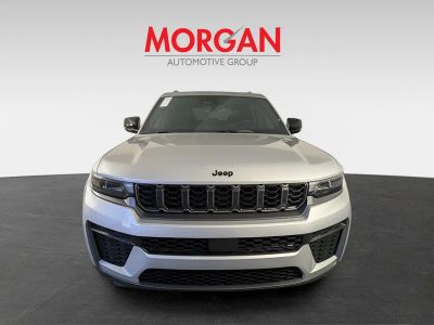 2026 Jeep Grand Cherokee — side profile view