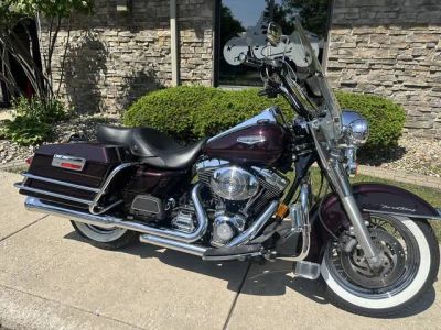 2005 Harley-Davidson® FLHRCI — front three-quarter view
