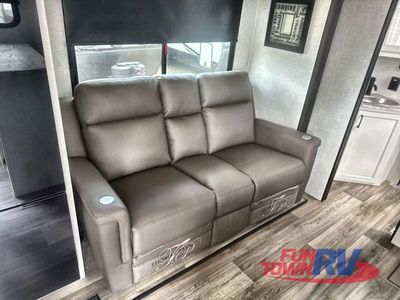 2025 Venture RV Stratus - Photo 20