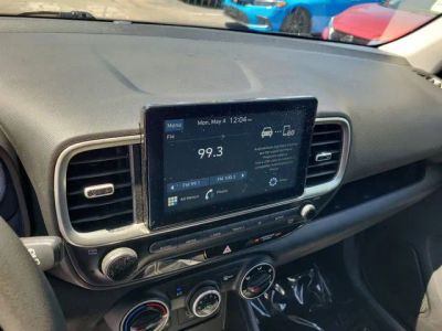 2020 Hyundai Venue — photo 17 view