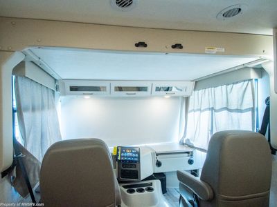 2026 Thor Motor Coach Resonate - Photo 5