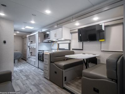 2026 Thor Motor Coach Resonate - Photo 10