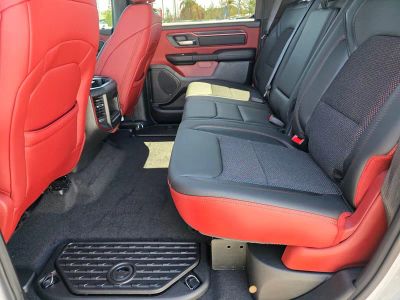 2026 Ram 1500 — photo 8 view