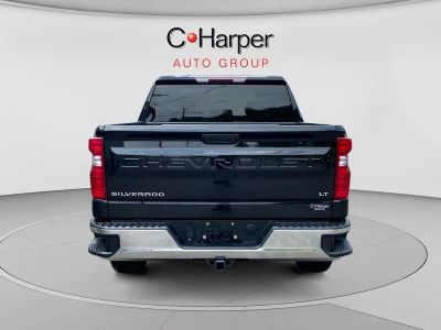 2022 Chevrolet Silverado 1500 — interior view