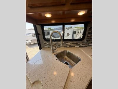 2018 Fleetwood RV Storm - Photo 30