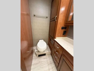 2018 Fleetwood RV Storm - Photo 56