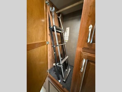 2018 Fleetwood RV Storm - Photo 45