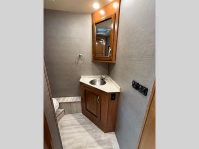 2018 Fleetwood RV Storm - Photo 41