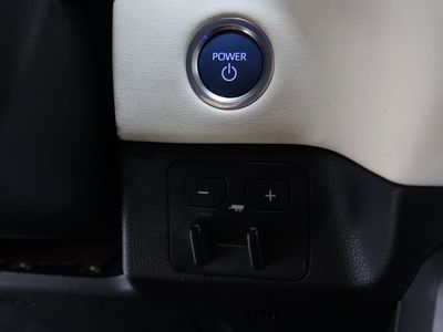 2023 Toyota Tundra 4WD - Photo 18