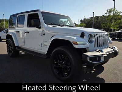 2023 Jeep Wrangler — photo 16 view