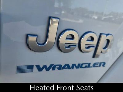 2023 Jeep Wrangler — photo 17 view