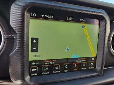2023 Jeep Wrangler — photo 26 view