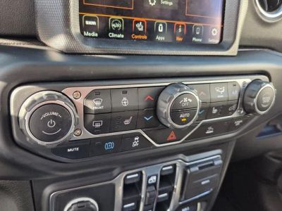 2023 Jeep Wrangler — photo 29 view