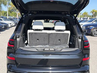 2026 BMW X7 — photo 11 view