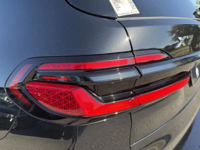 2026 BMW X7 — photo 10 view