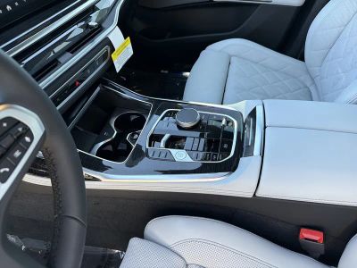 2026 BMW X7 — photo 27 view